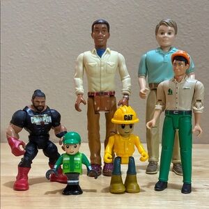 Plastic dudes. Set of 6.  Possible. Used!